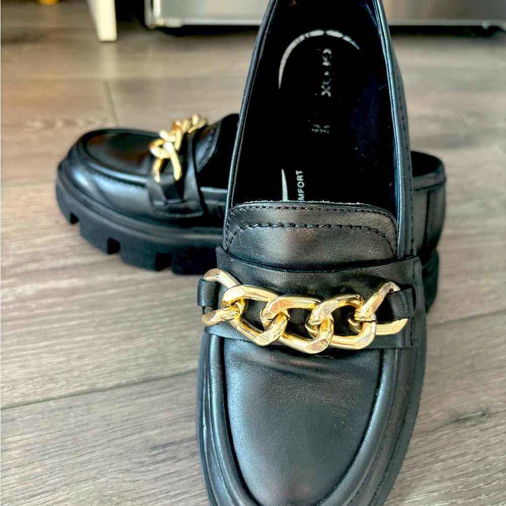 Geox leather lug sole loafers